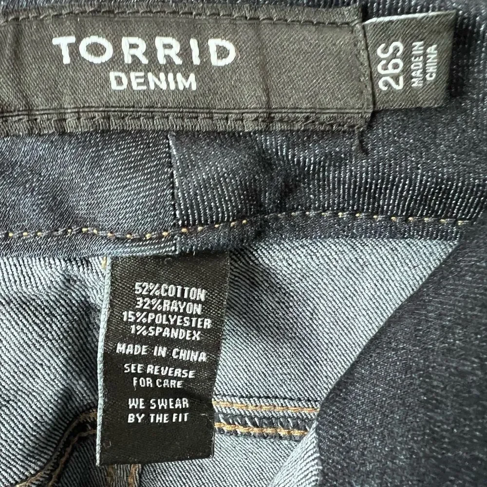Torrid denim skinny jeans dark wash denim plus size 26 petite